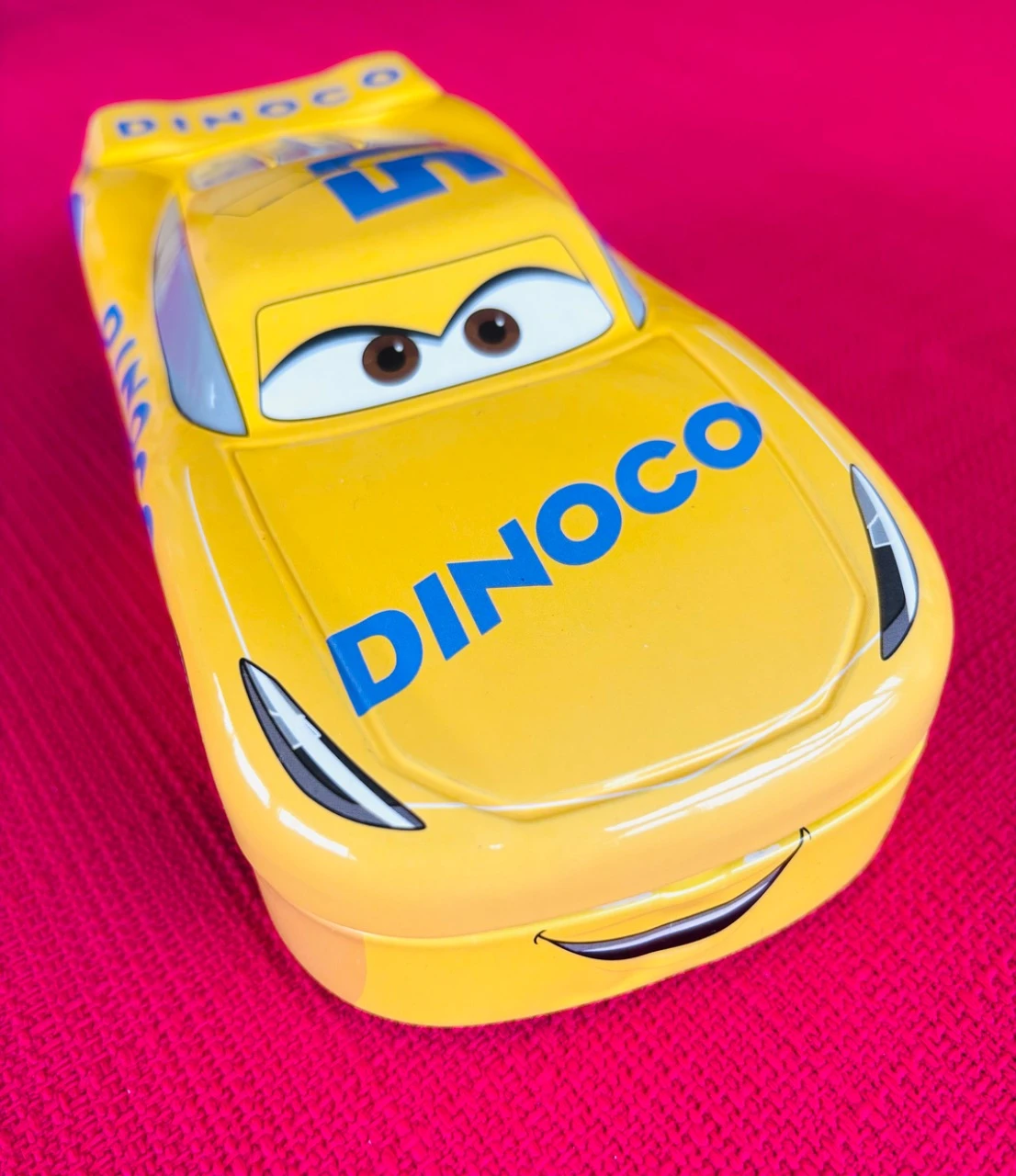 Caja de metal, estuche Dinocco Cruz Ramirez Cars Disney Pixar – photo 3